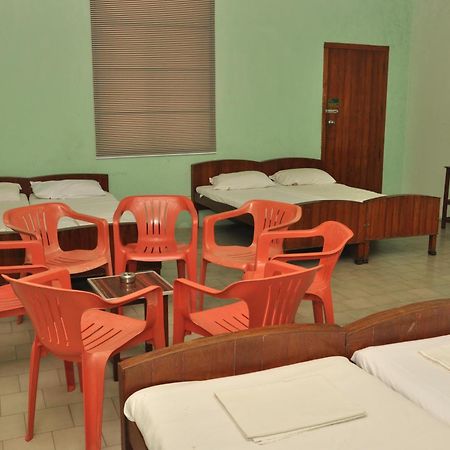 Valli Hotel Thanjavur ภายนอก รูปภาพ