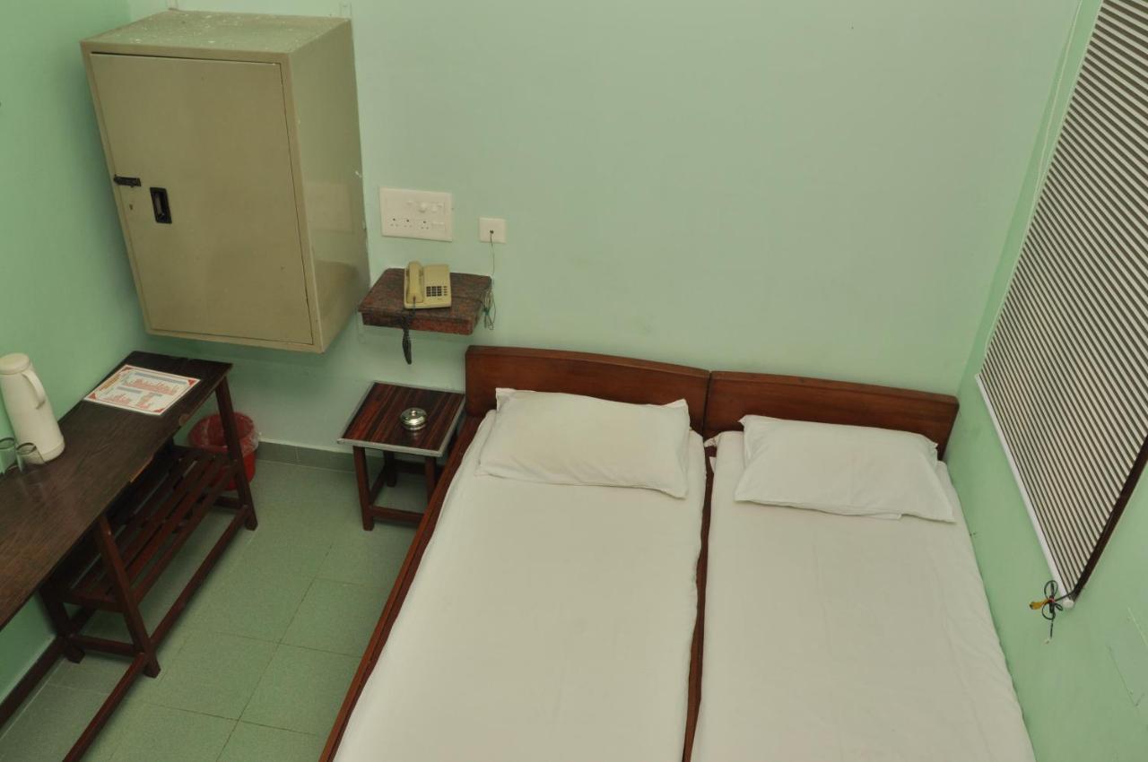 Valli Hotel Thanjavur ภายนอก รูปภาพ
