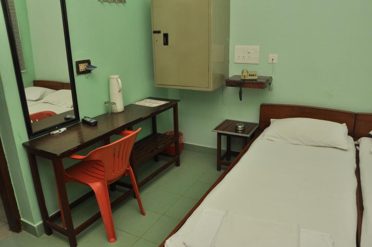 Valli Hotel Thanjavur ภายนอก รูปภาพ