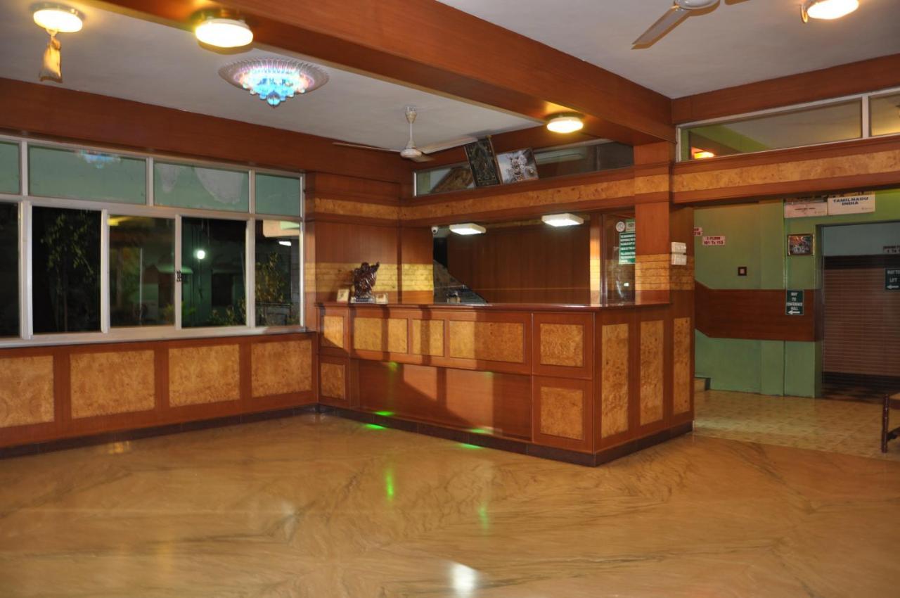 Valli Hotel Thanjavur ภายนอก รูปภาพ