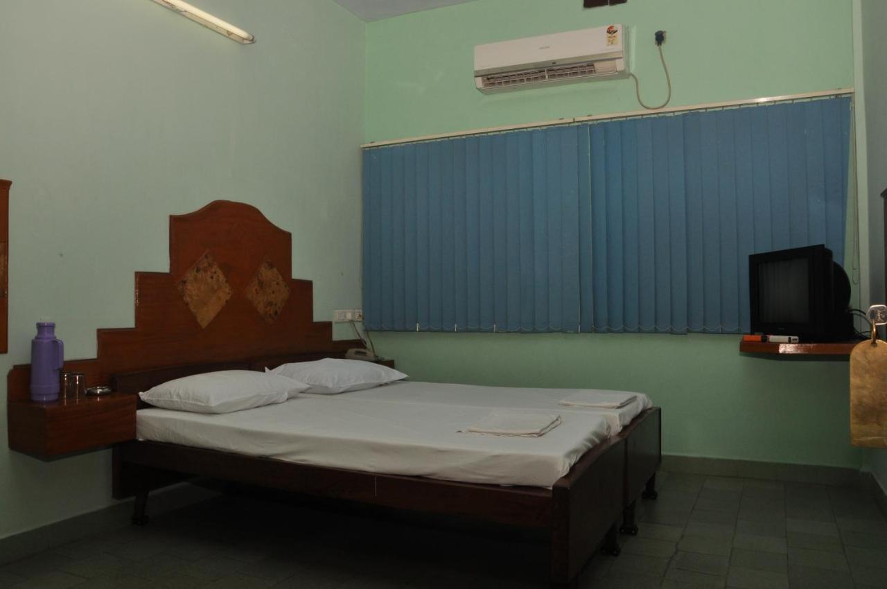 Valli Hotel Thanjavur ภายนอก รูปภาพ